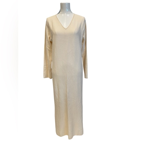 Dresses & Skirts - Ferette Collection Elegant Cream Long Light Sweater Sleeve Dress Size:M